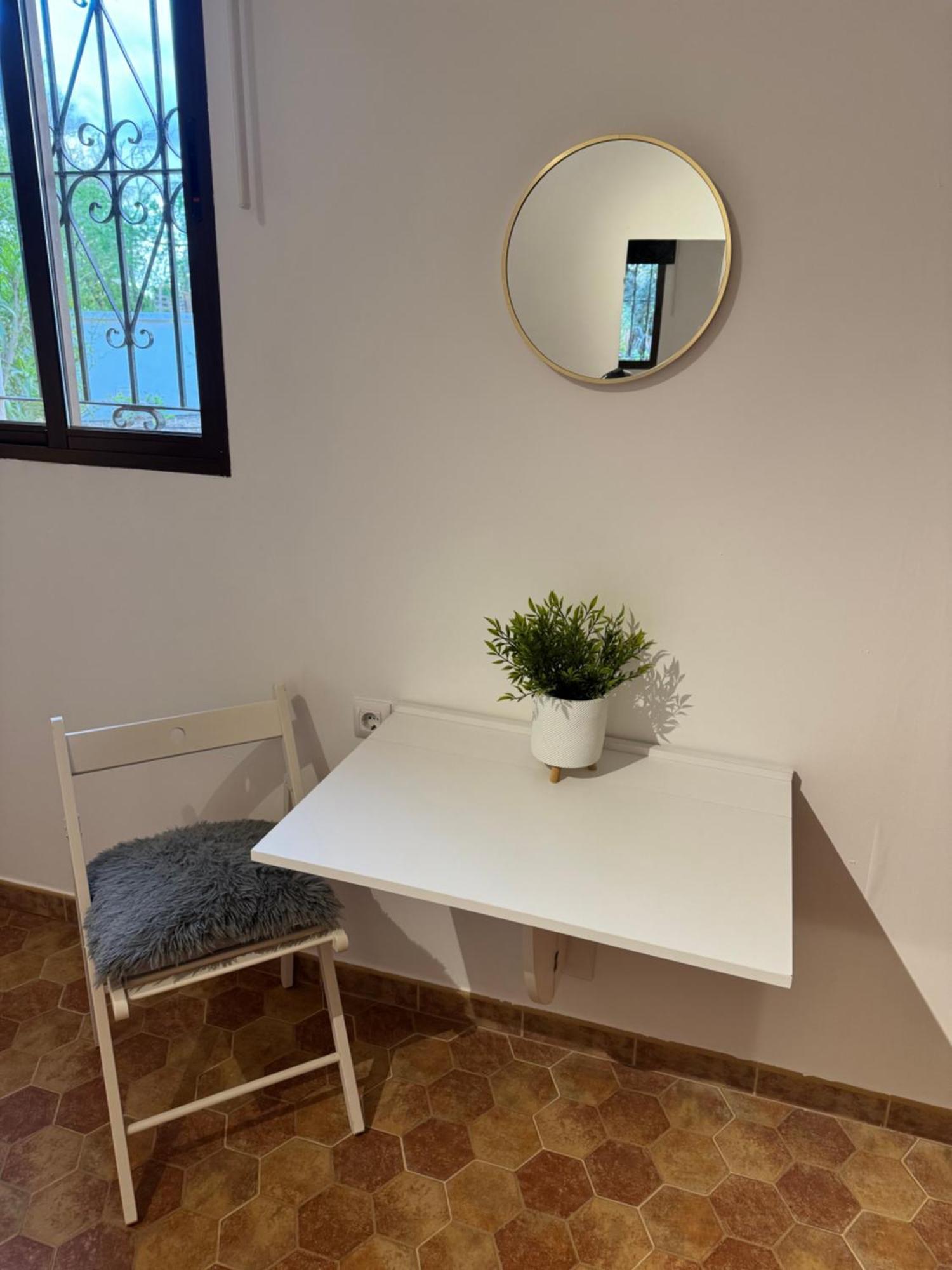 Casa Los Laureles Pilas المظهر الخارجي الصورة